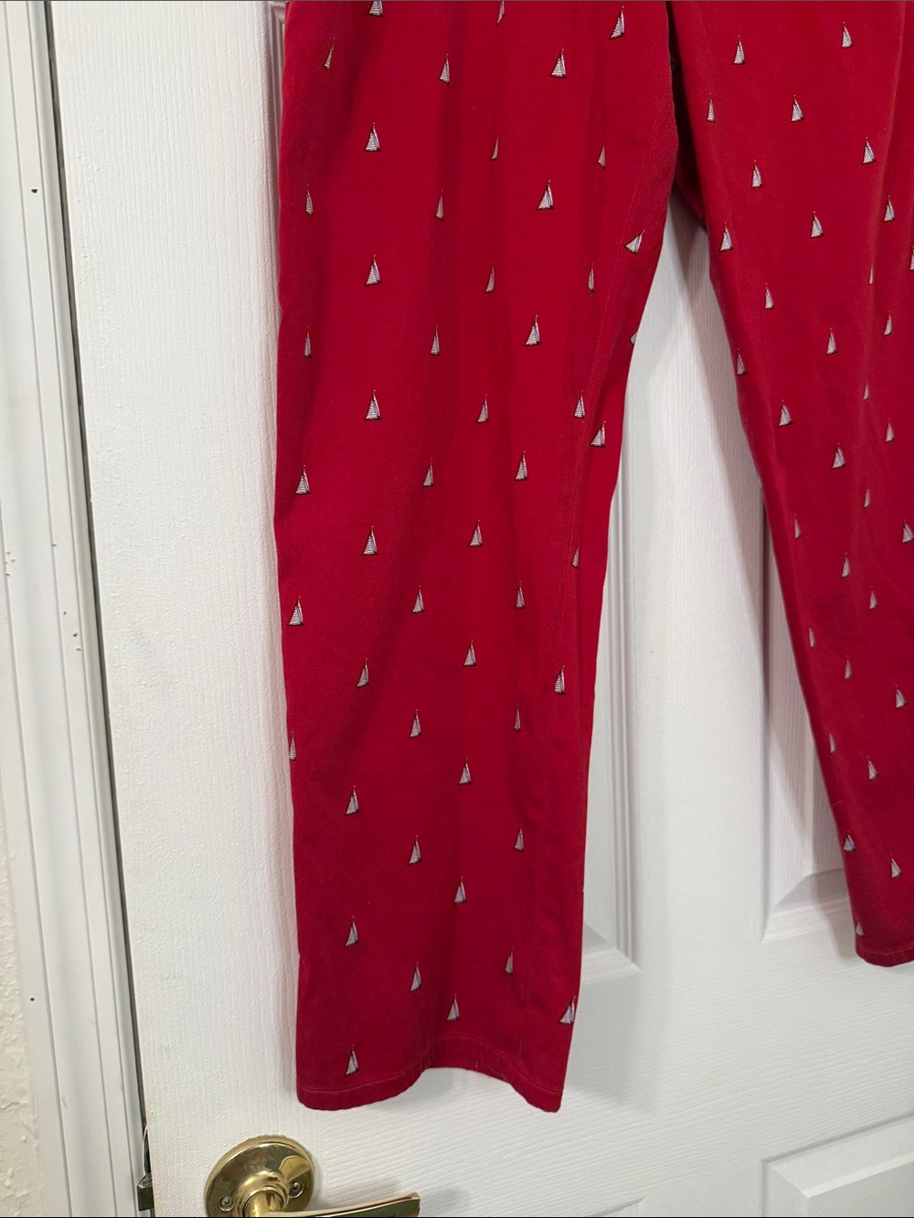 Lauren Ralph Lauren Red Sailboat Print Cropped Chinos - Picture 5 of 8